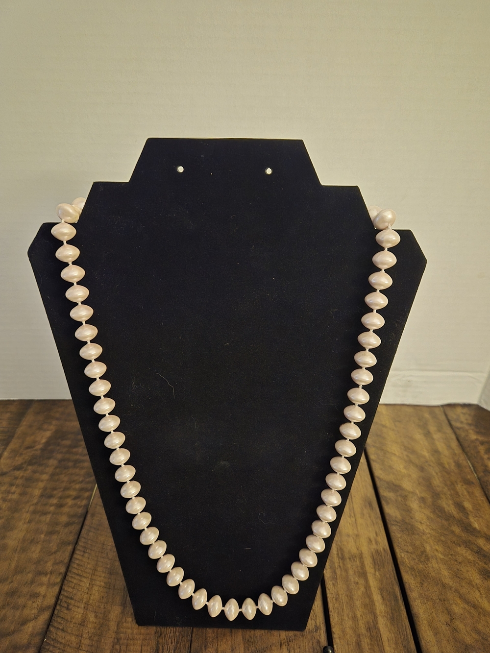 Pearl Teardrop Necklace - Cream Pearlescent Strand